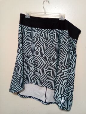 FULL beauty sport skirt black and green 1x(22/24) A-10